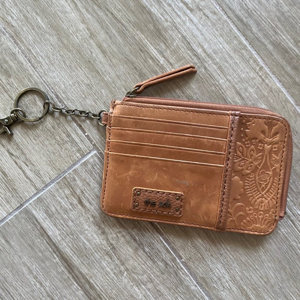 The Sak Iris Wallet in Leather, Elevated Card Holder with Keychain